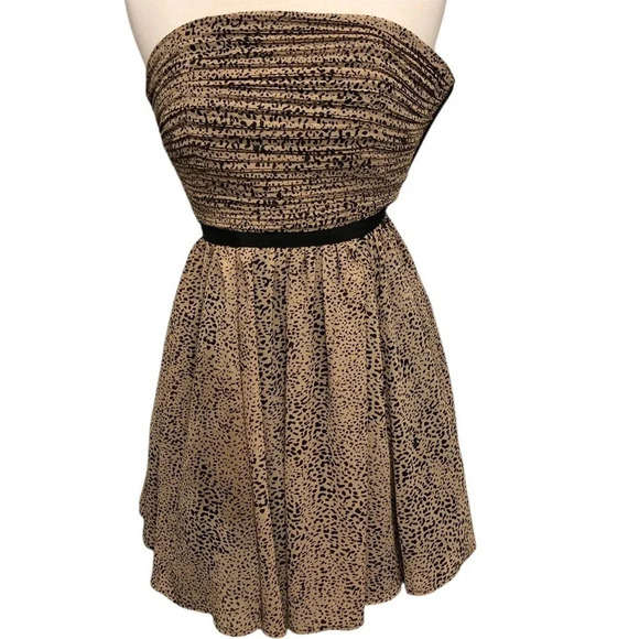 Guess Los Angeles Victoria Leopard-Print Strapless Mini Dress - Picture 4 of 12